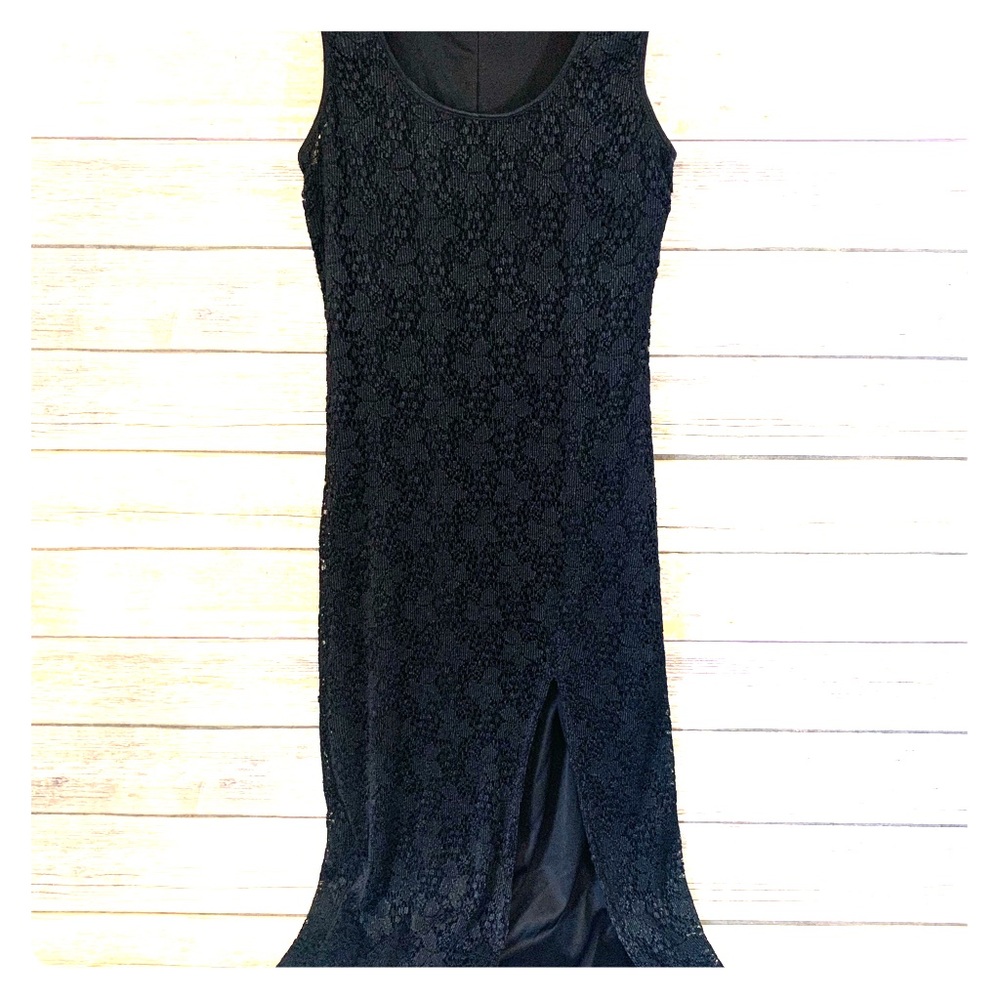 La Fete women’s long black dress